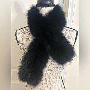 Elegant Black Fox Fur Scarf
